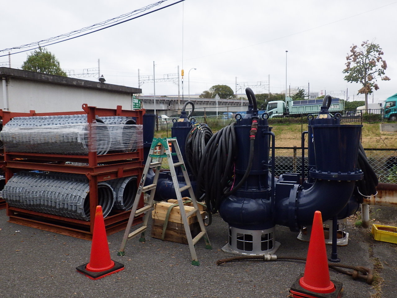 【豪雨対策】常設ポンプ修繕に伴う仮設排水ポンプ設備（レンタル）　　☝さらに詳細は写真をクリック☝